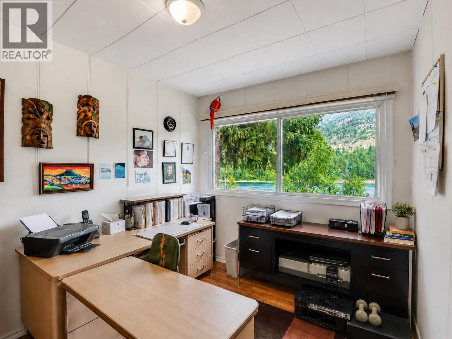 This image has been virtually enhanced by de-cluttering and light staging