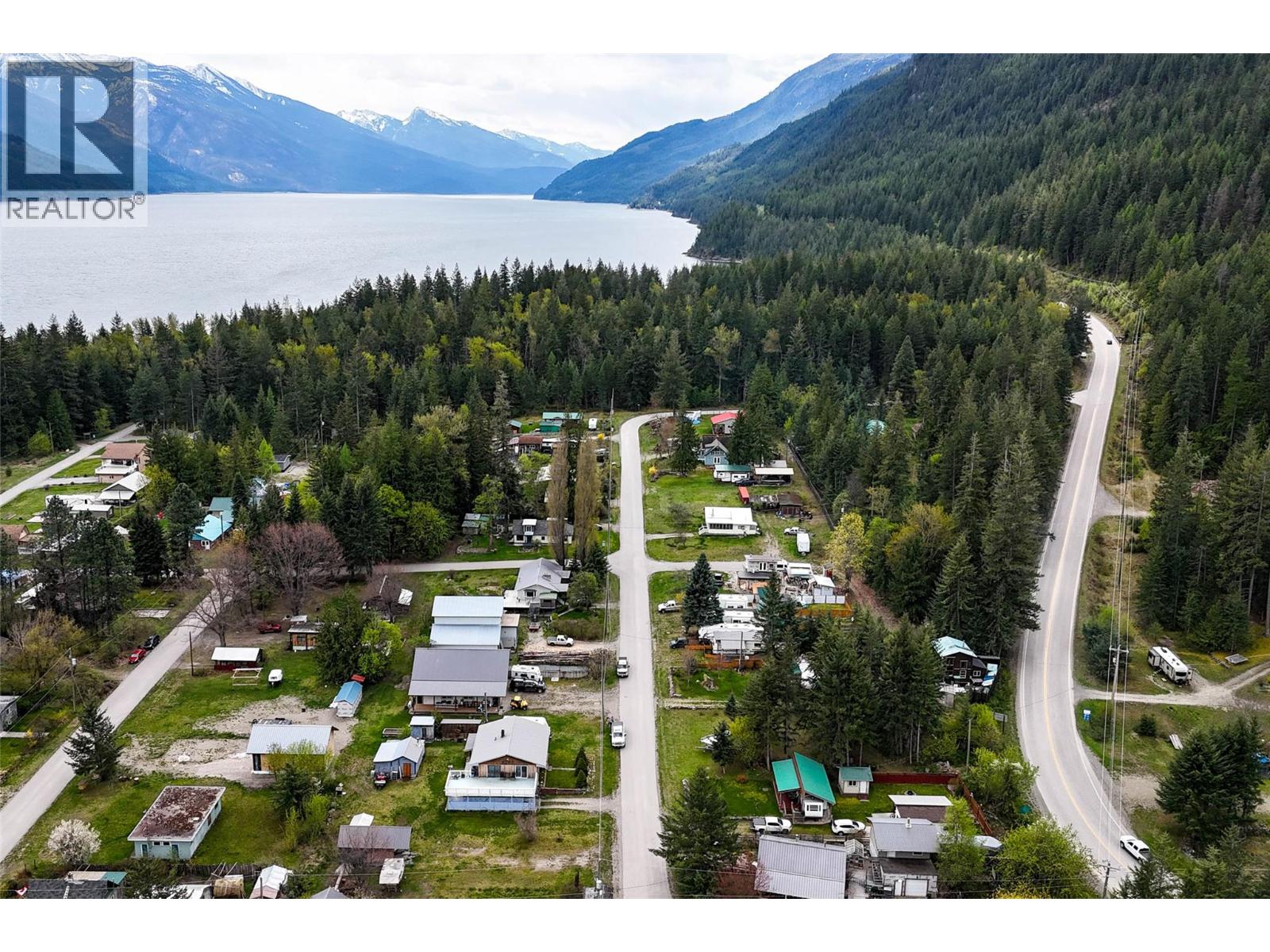 birds eye view of Lardeau.
