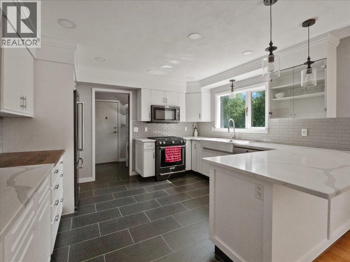 Main Floor Kitchen