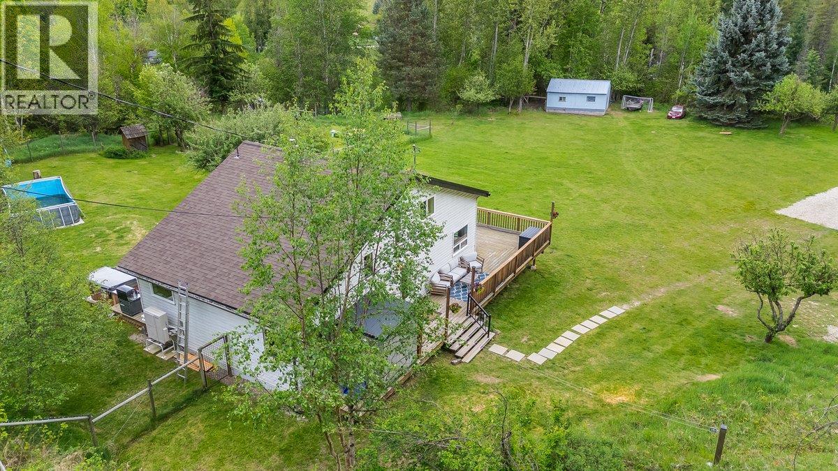 View of middle bench of the property