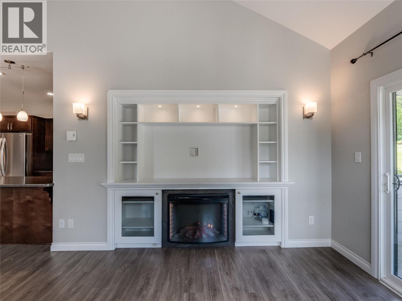 Electric fireplace