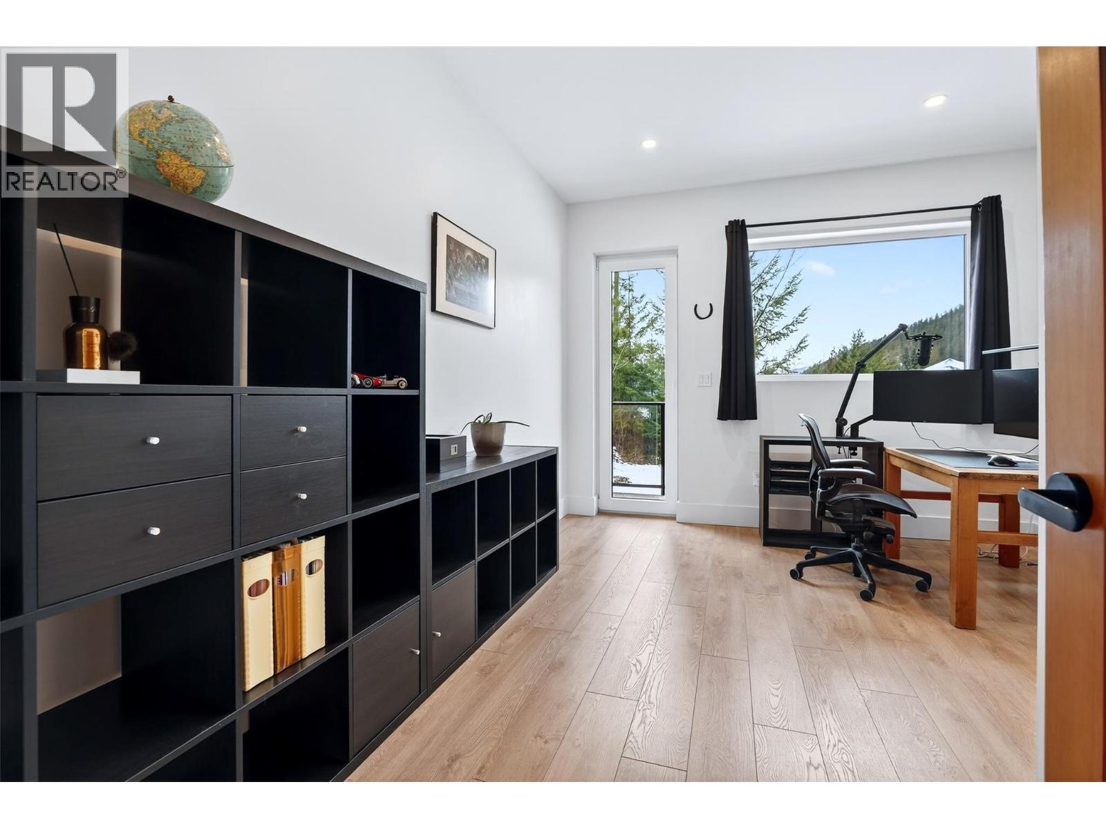 Office/Bedroom