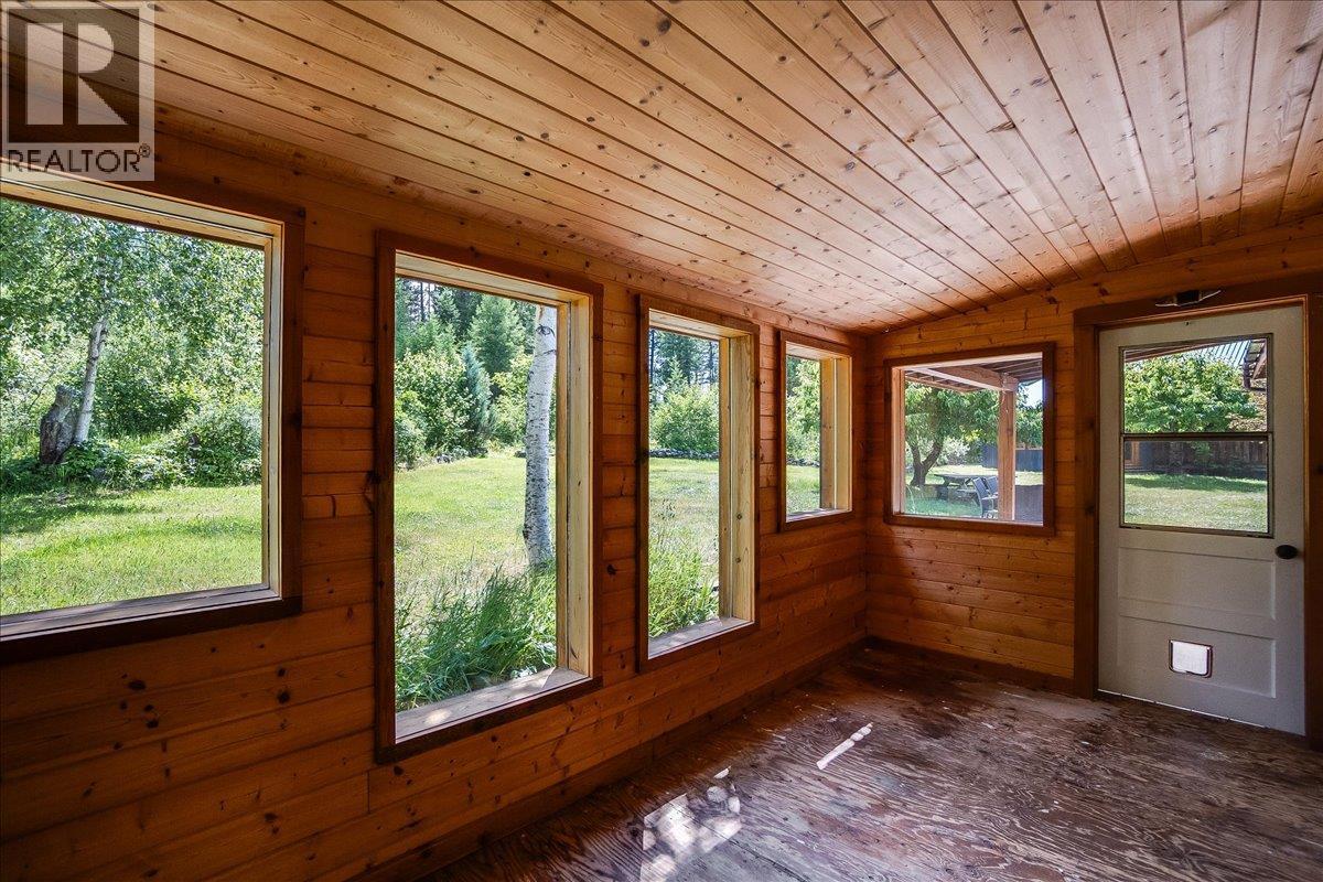 Mud room 1