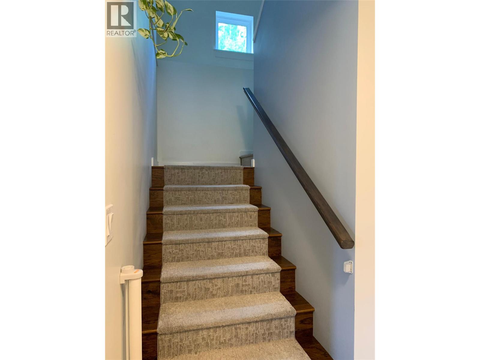 stairs going to upper floor