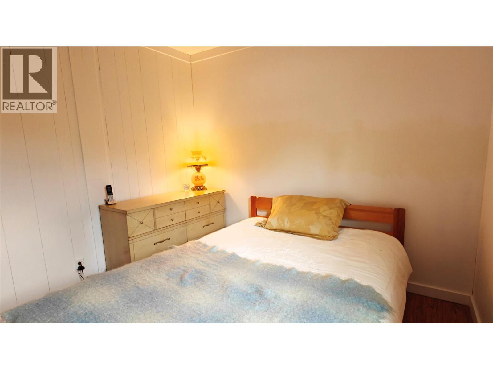 Master Bedroom of 1939 Beaver Street E, Fruitvale V0G 1L0