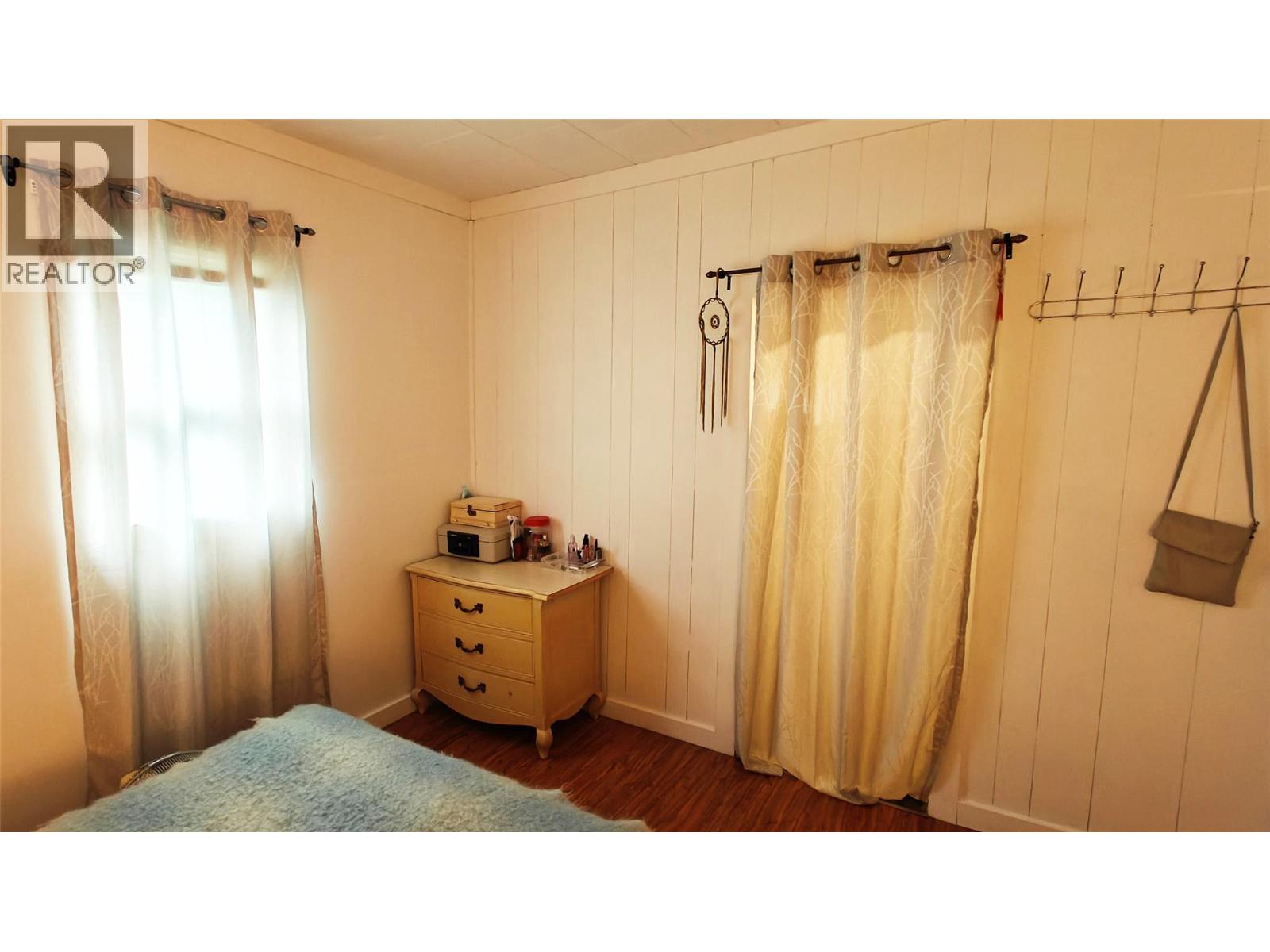 Master Bedroom of 1939 Beaver Street E, Fruitvale V0G 1L0