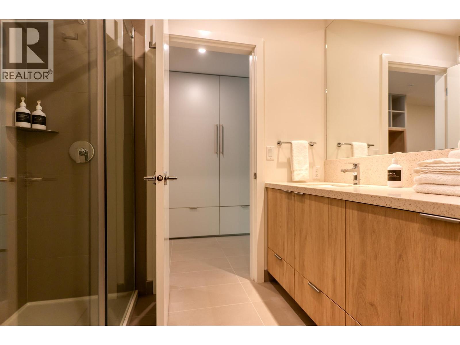 unit 111 -bathroom