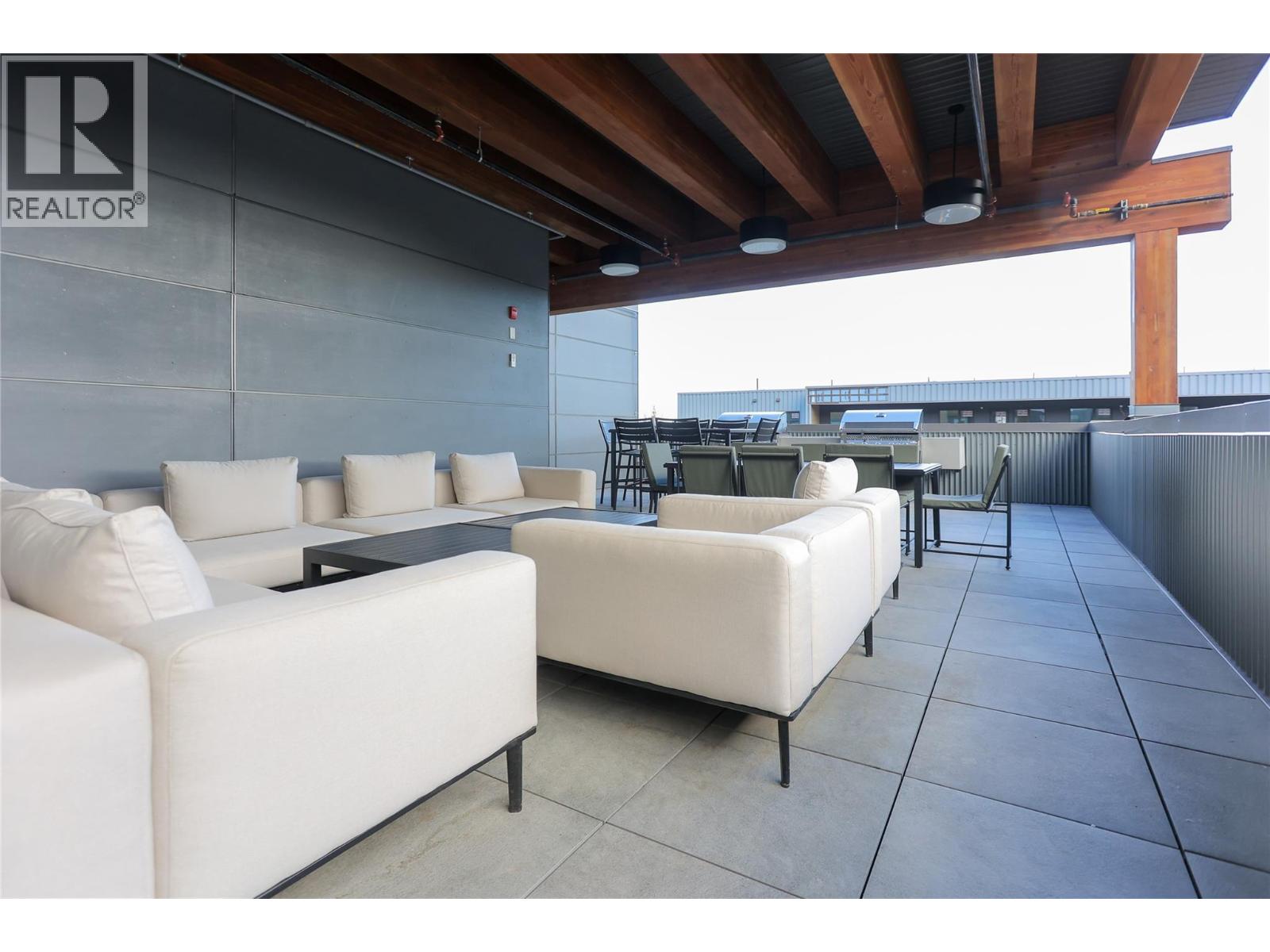 Shared Rooftop BBQ space