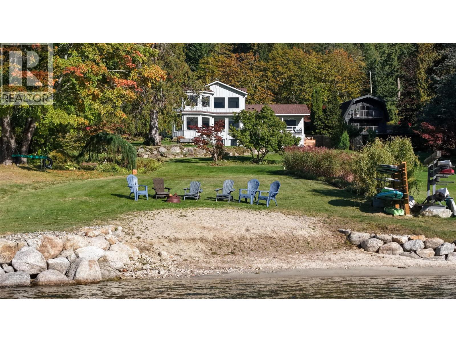 House & Beach