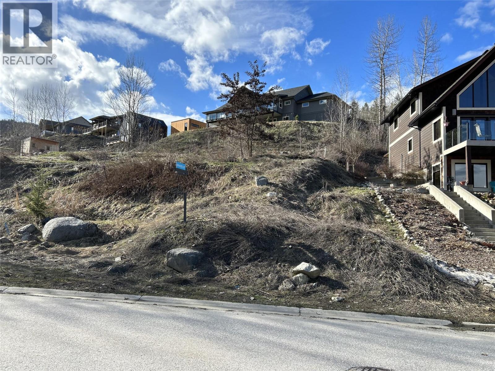 Redstone building lot