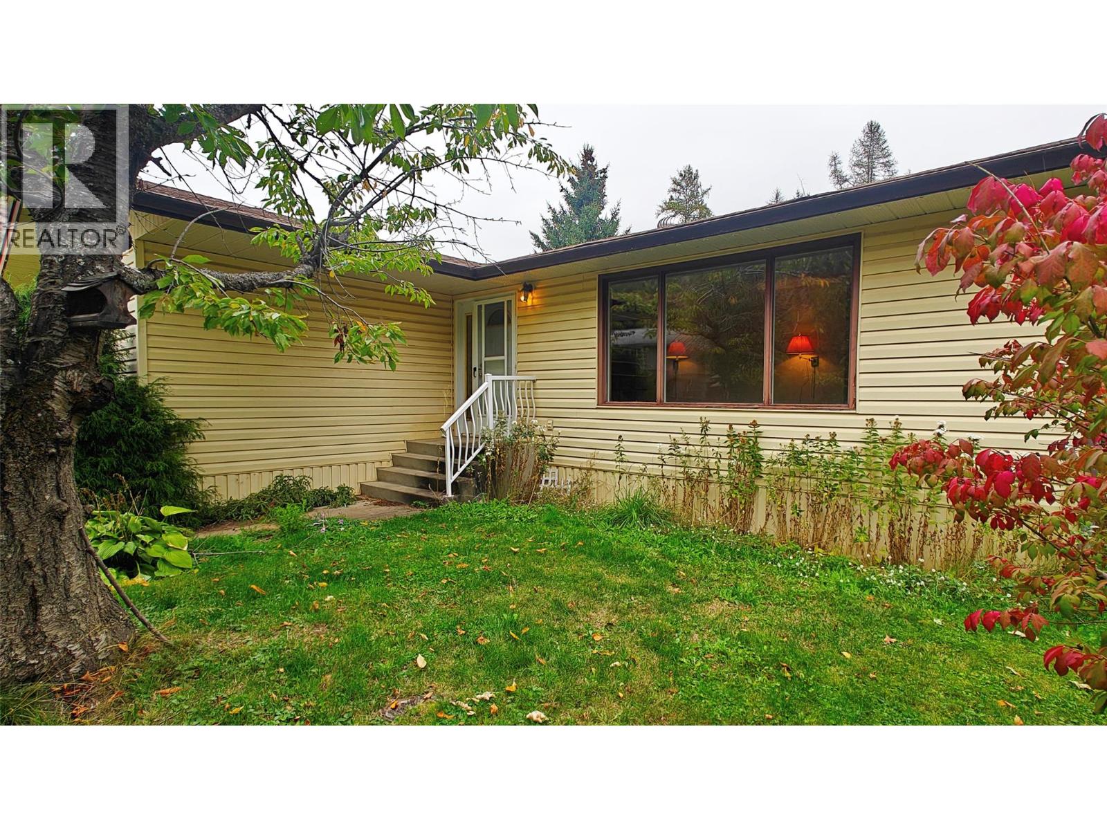 Front View of 610 7th Avenue, Montrose