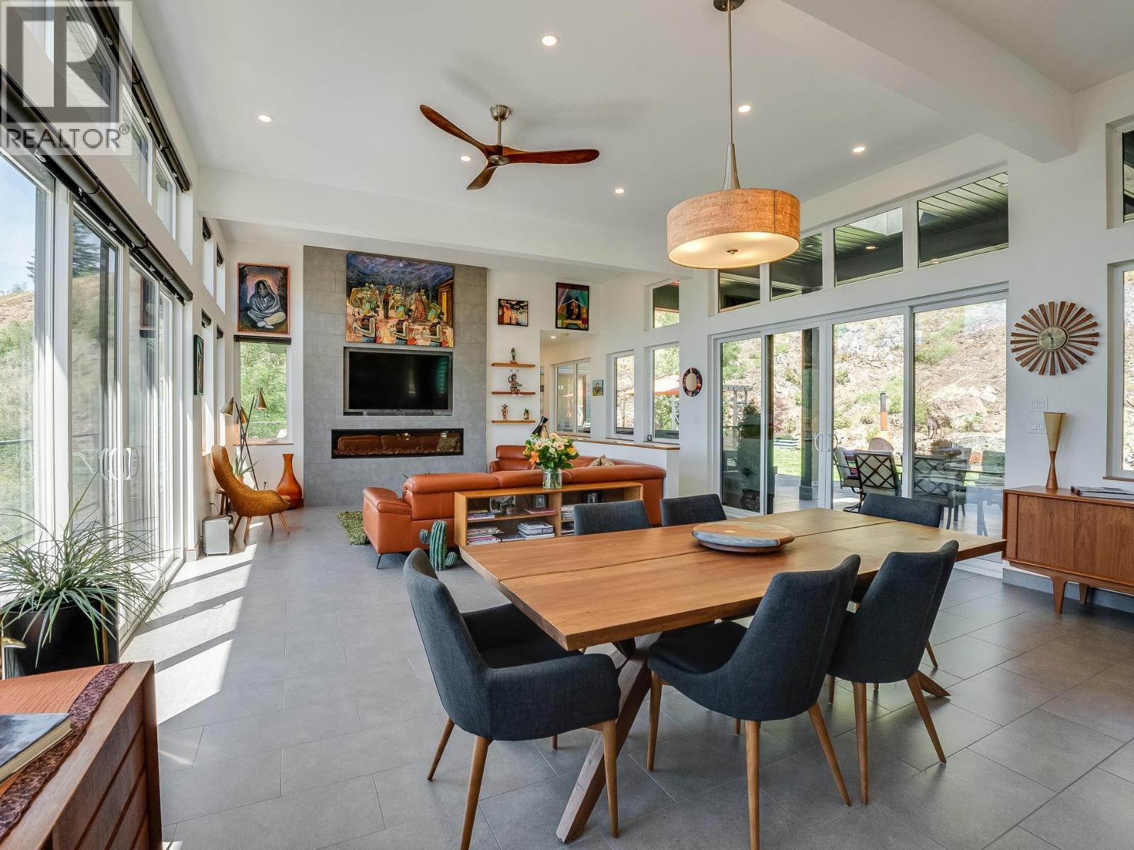 Do you sit out front with the view of the river or sit out back with the mountain view?