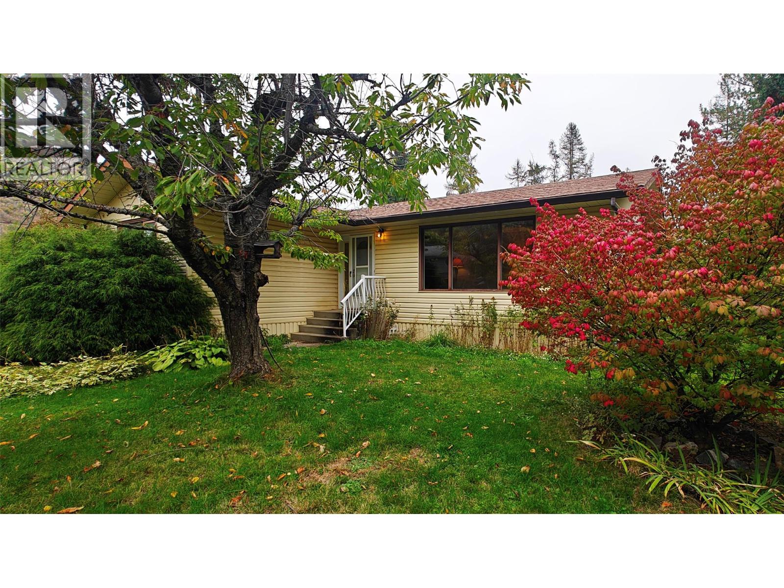 Front View of 610 7th Avenue, Montrose
