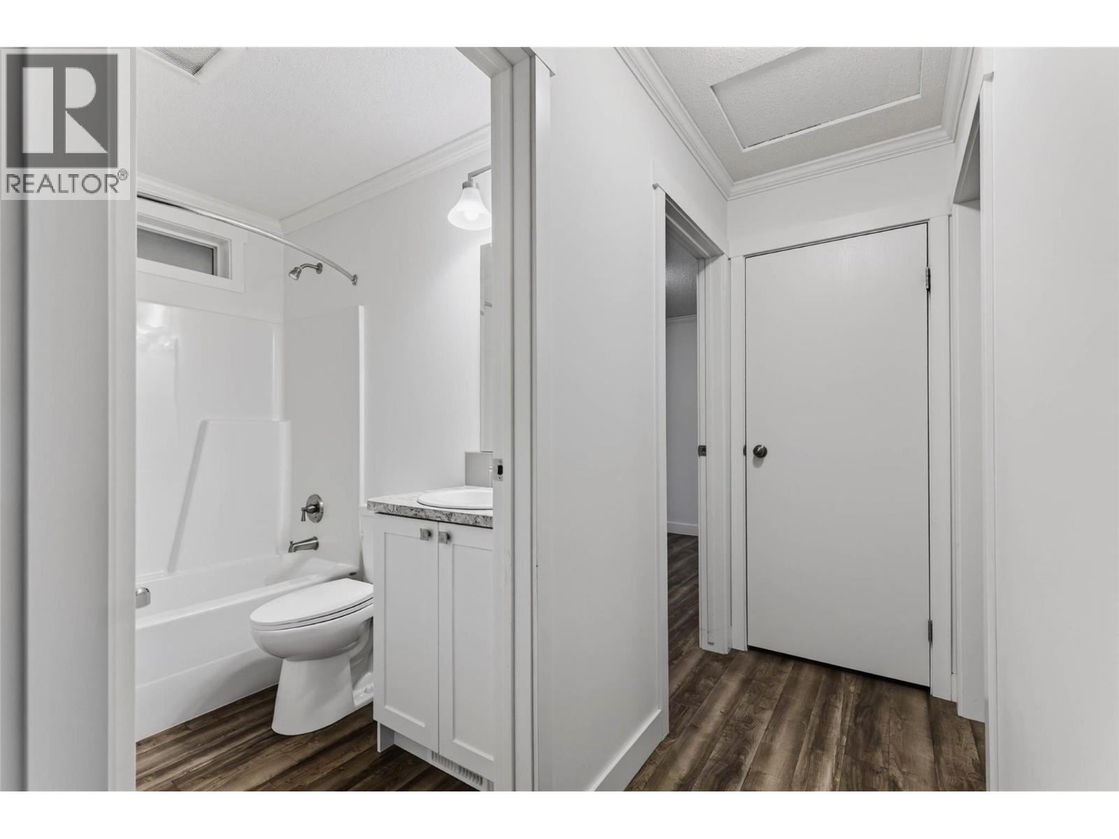 Main Bath