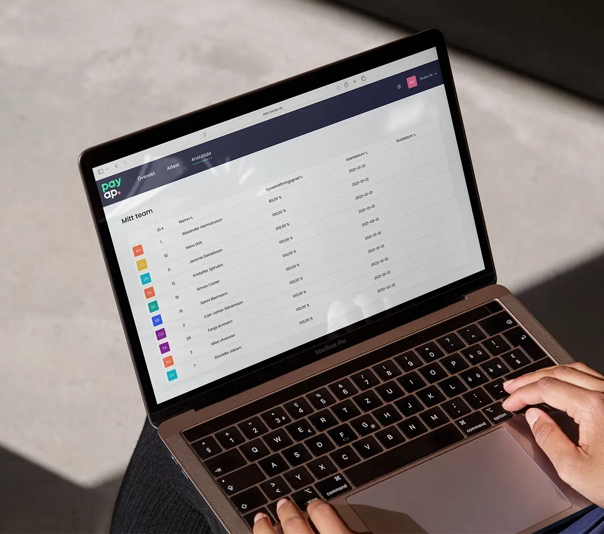 Laptop visar Payaps gränssnitt för chefer