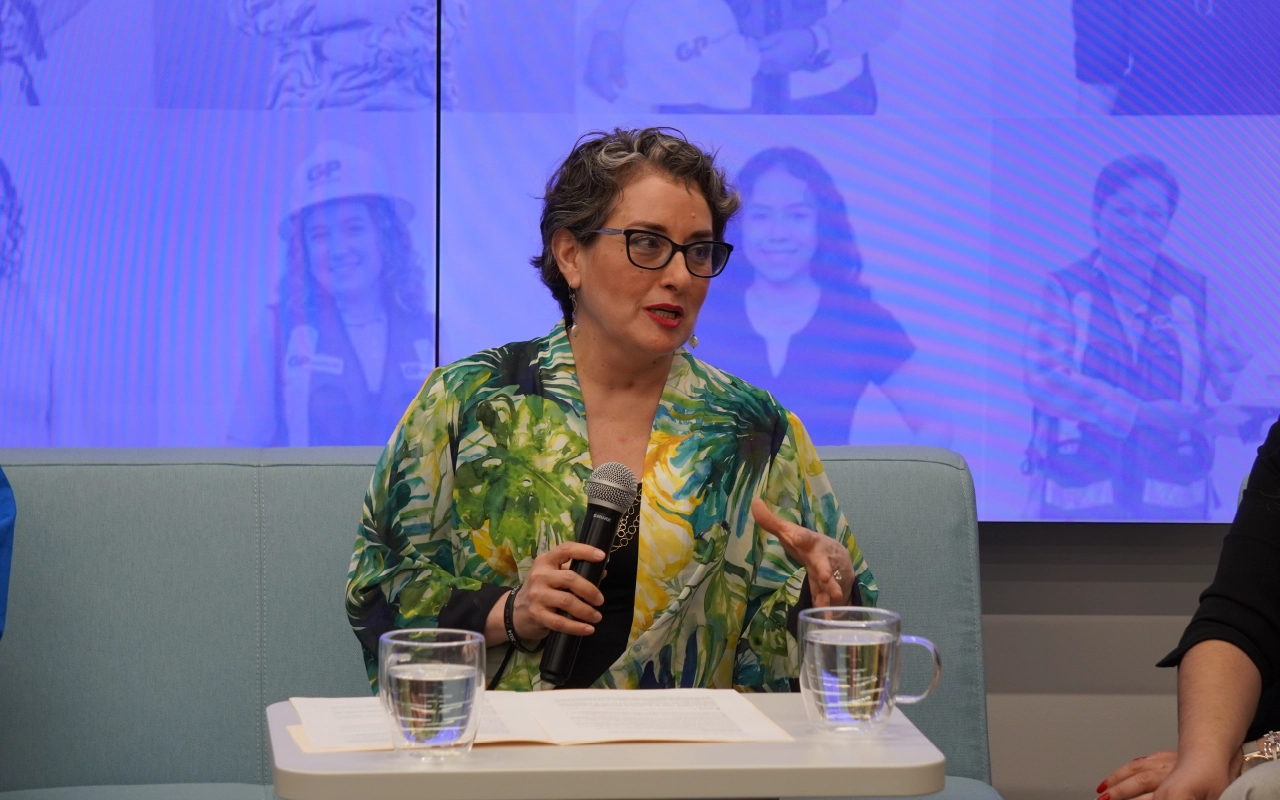 Panel conversatorio Mujeres que Construyen realizado por GP Construcción para impulsar el liderazgo femenino.