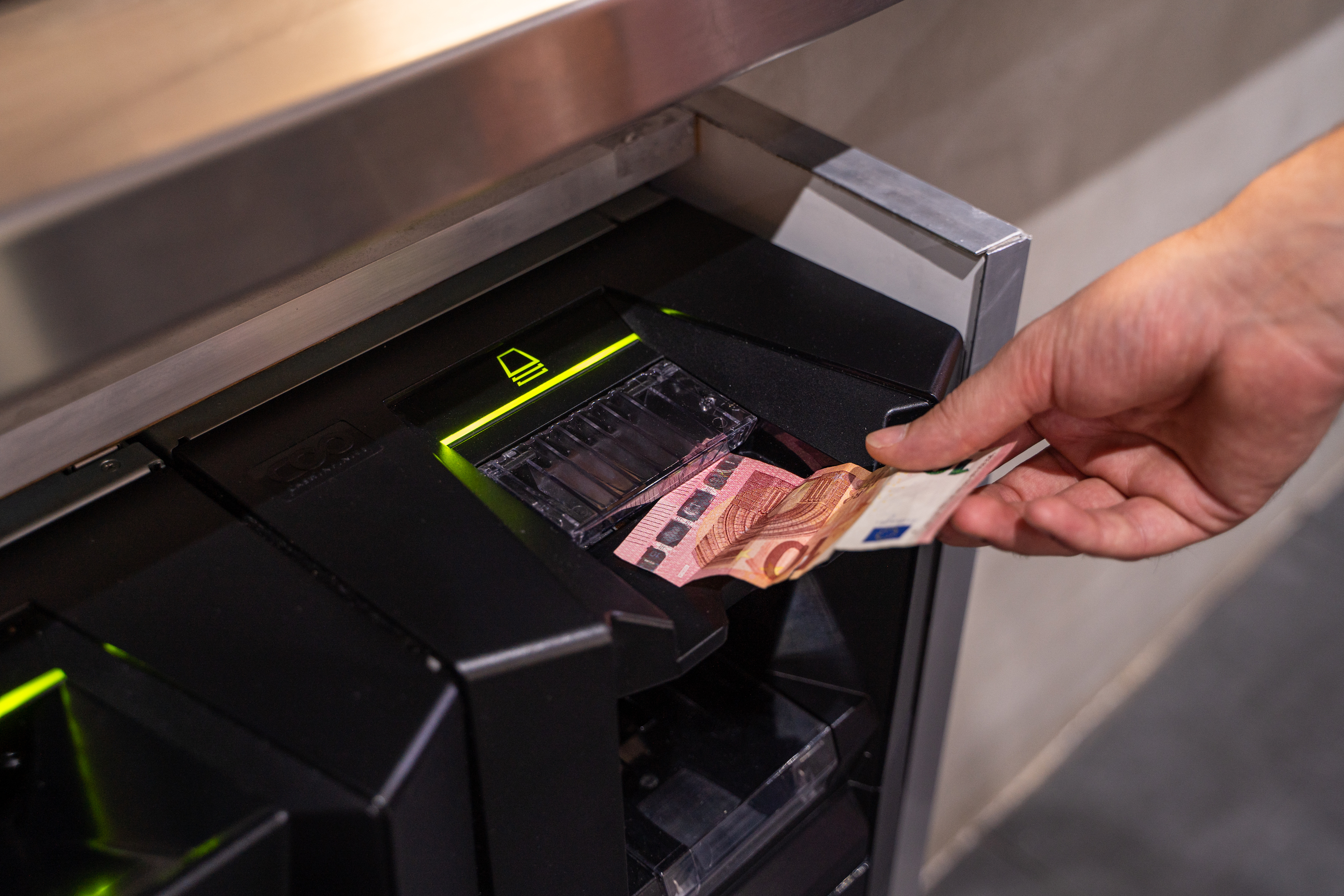 Innovorder Automatic Coin Changer