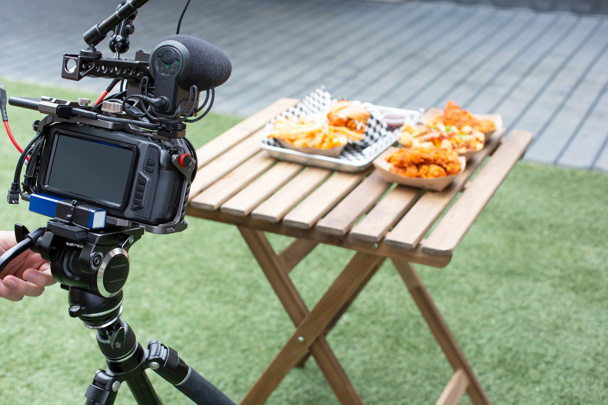 Preparing restaurant advertising