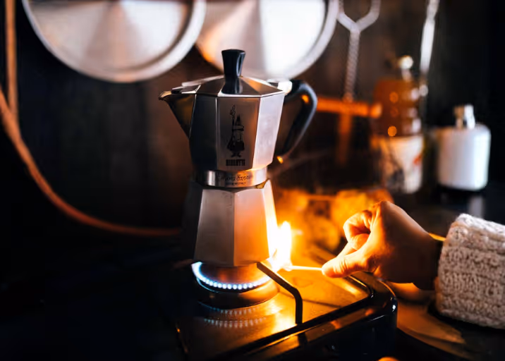 Kaffee vor einem Urlaub im Wald