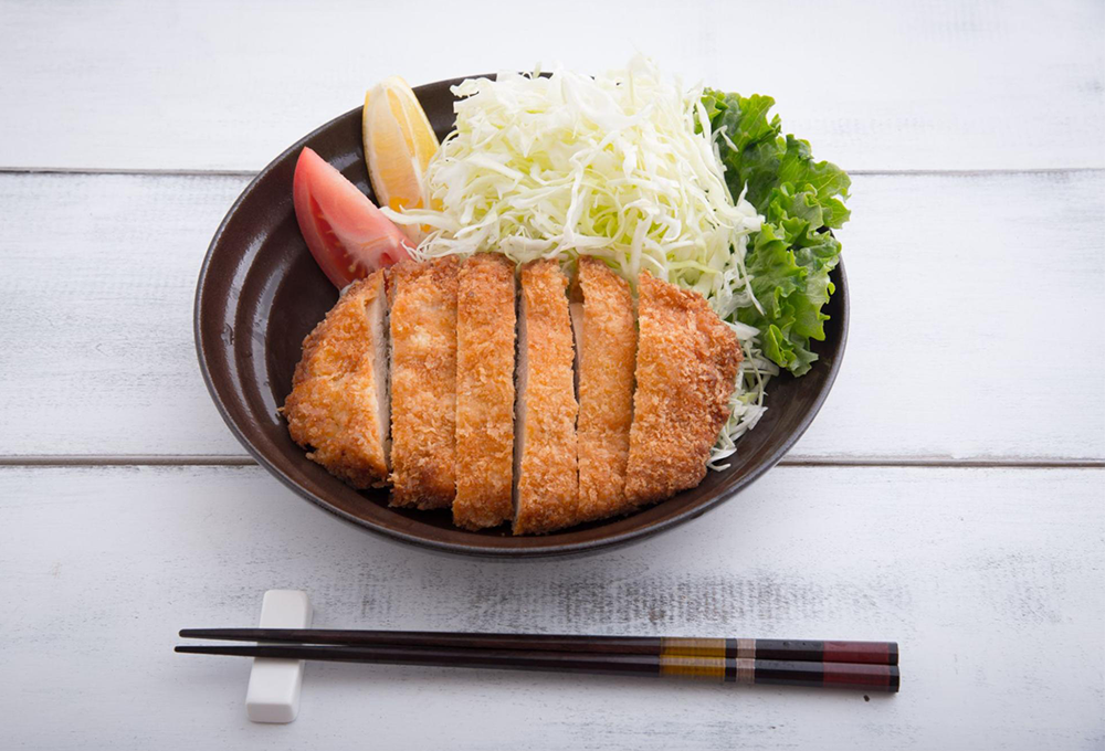 とんかつの千切りキャベツの意外な効果とは？