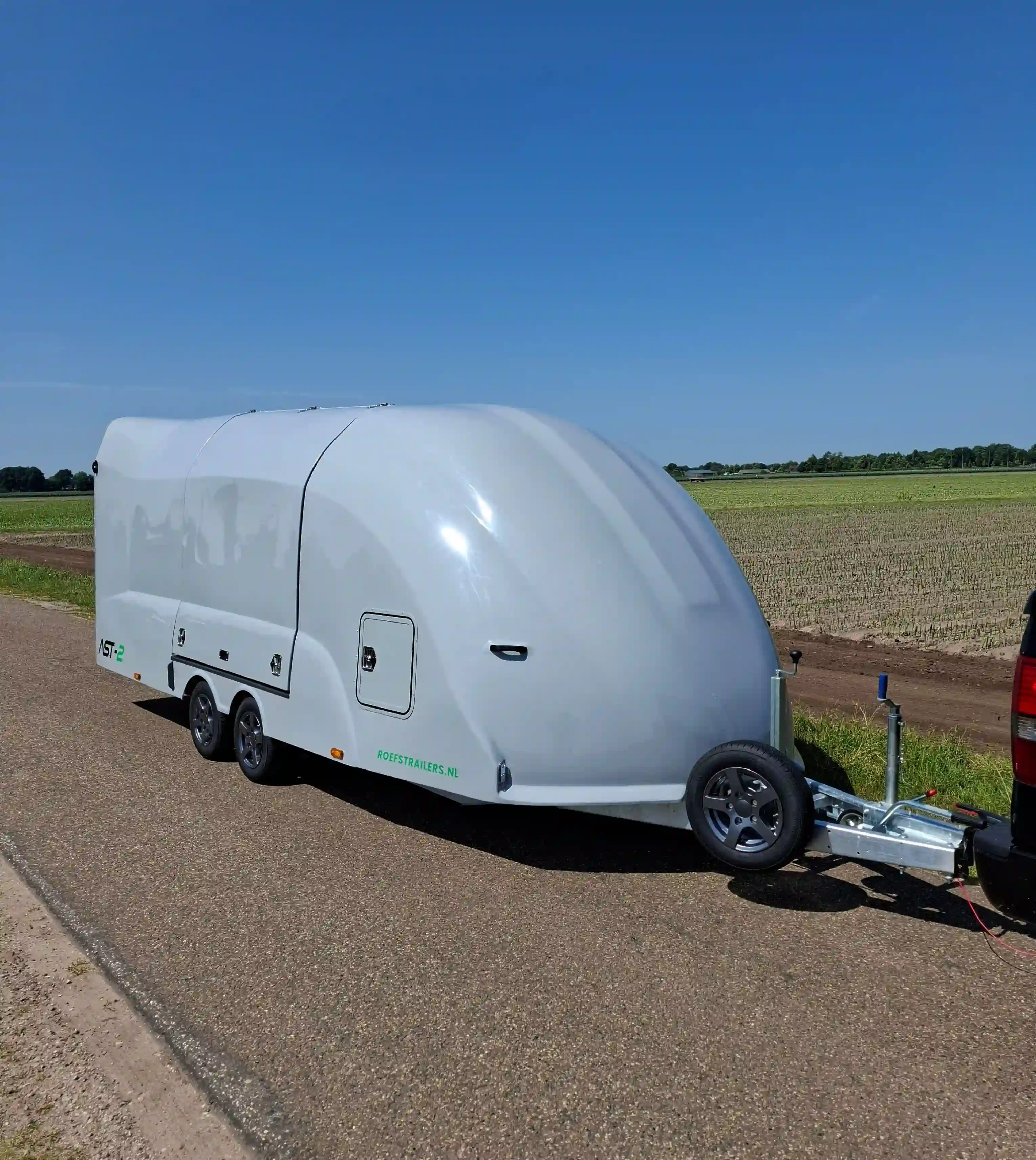 AST-2 Roefs Trailers gesloten autotransporter autotrailer