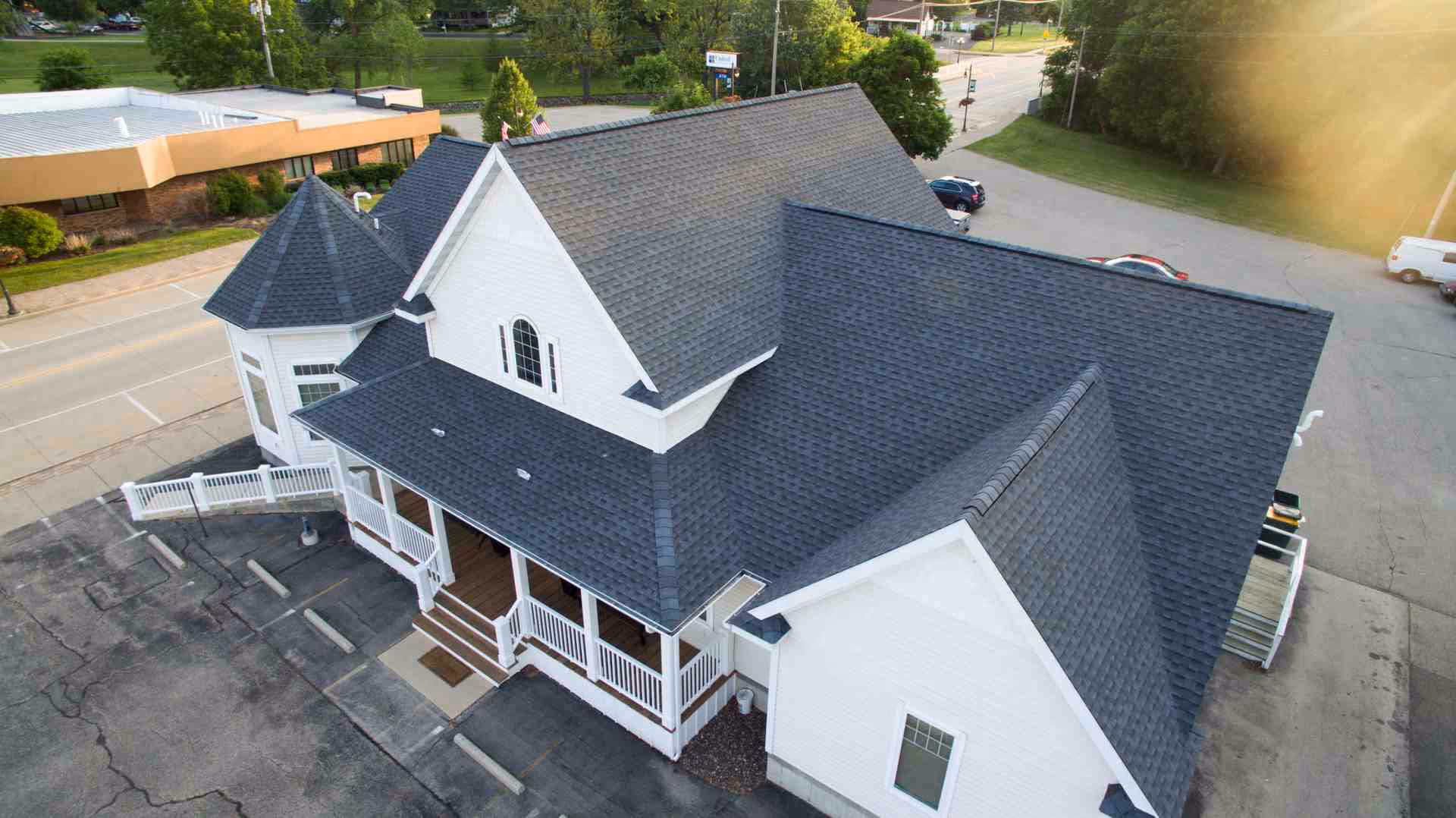 Discover How much does a roof cost in Milwaukee? Get accurate estimates, factors & financing for your new GAF roof.