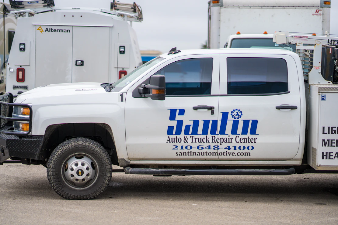 Mobile mechanic performing mobile truck repair in San Antonio, Texas