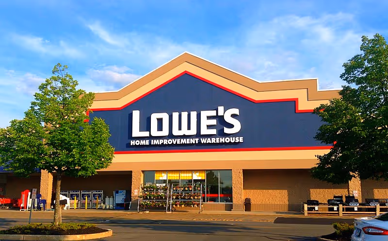 File:Lowe's (14516184528).jpg