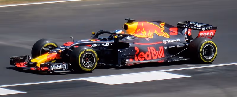 File:Daniel Ricciardo, Red Bull Racing F1 Team (43741877491).jpg