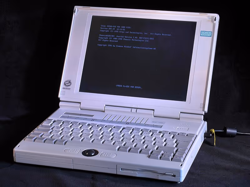 File:Siemens-Nixdorf PCD-5ND.JPG