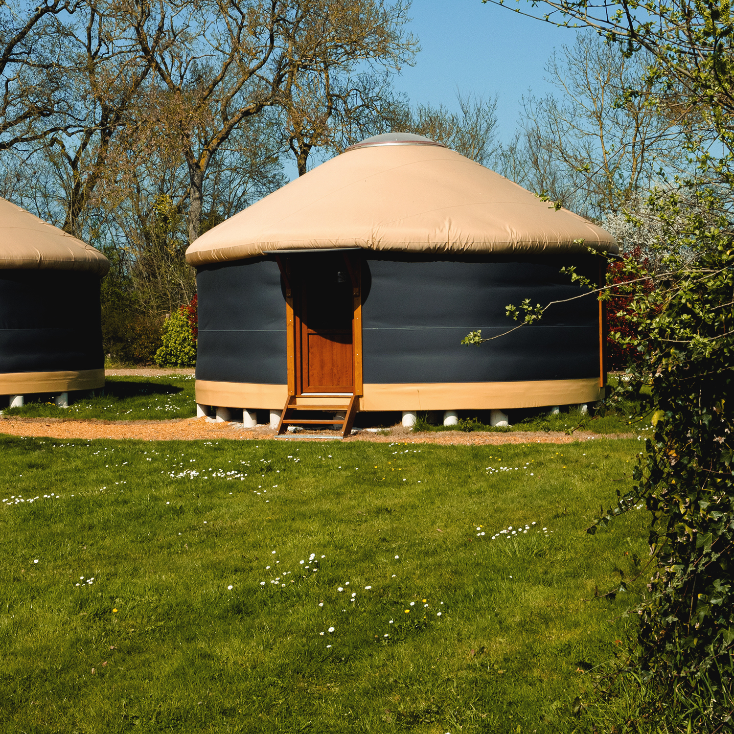 hébergement atypique avec salle de réception