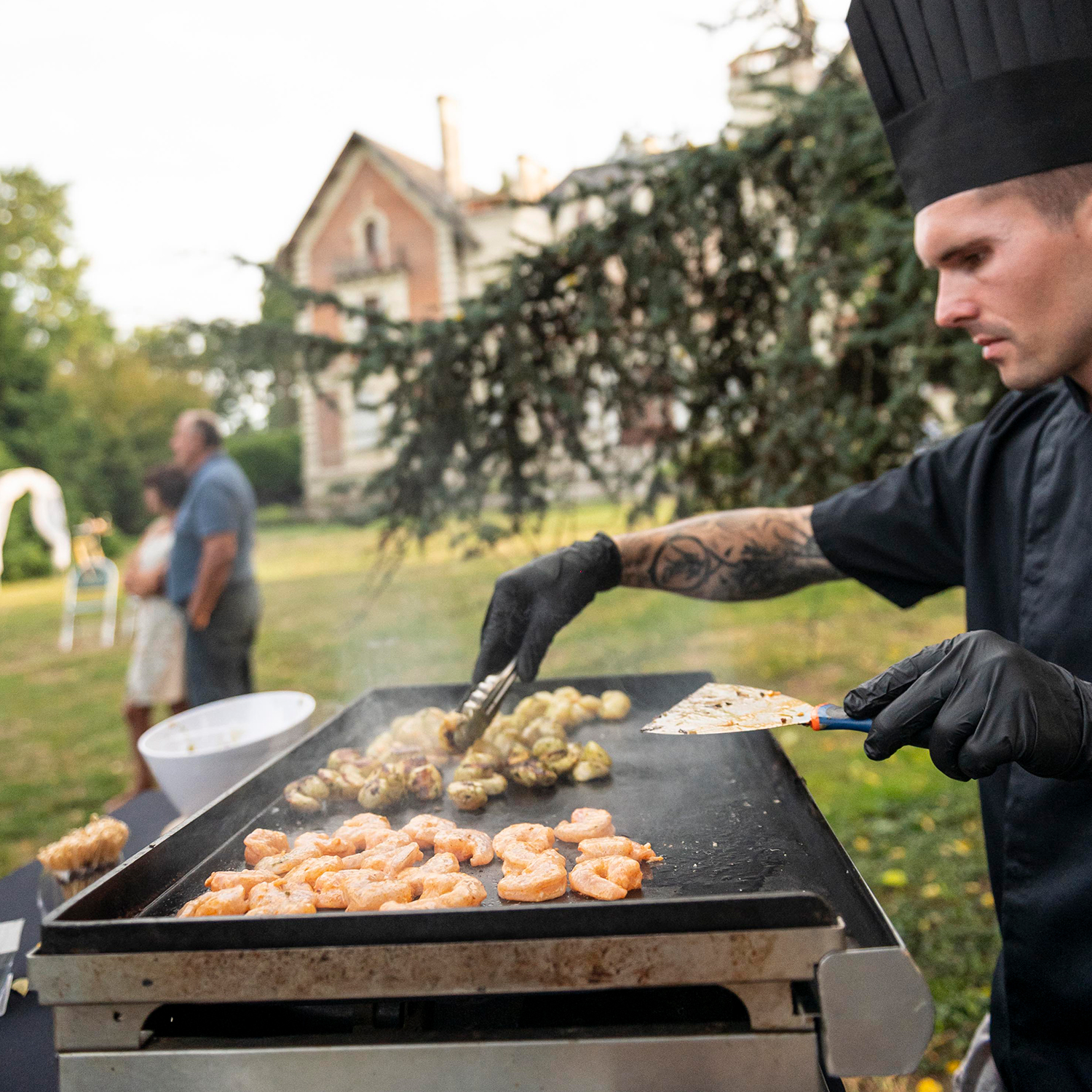 Planche de crevettes - poulet et boeuf pour un buffet mariage