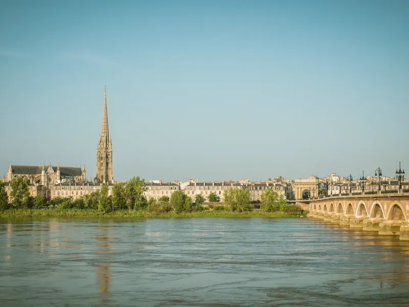 Les quais de la Garonne à Bordeaux