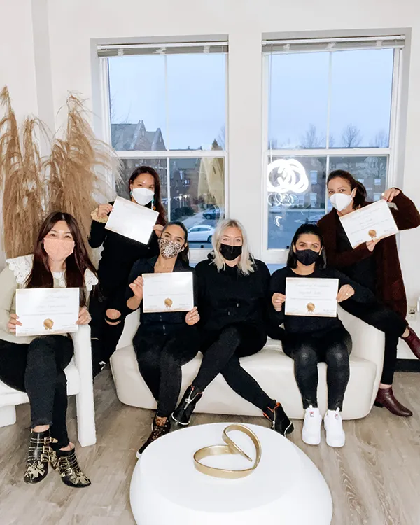 Students practicing PMU techniques at Re:Pigment.Me Academy