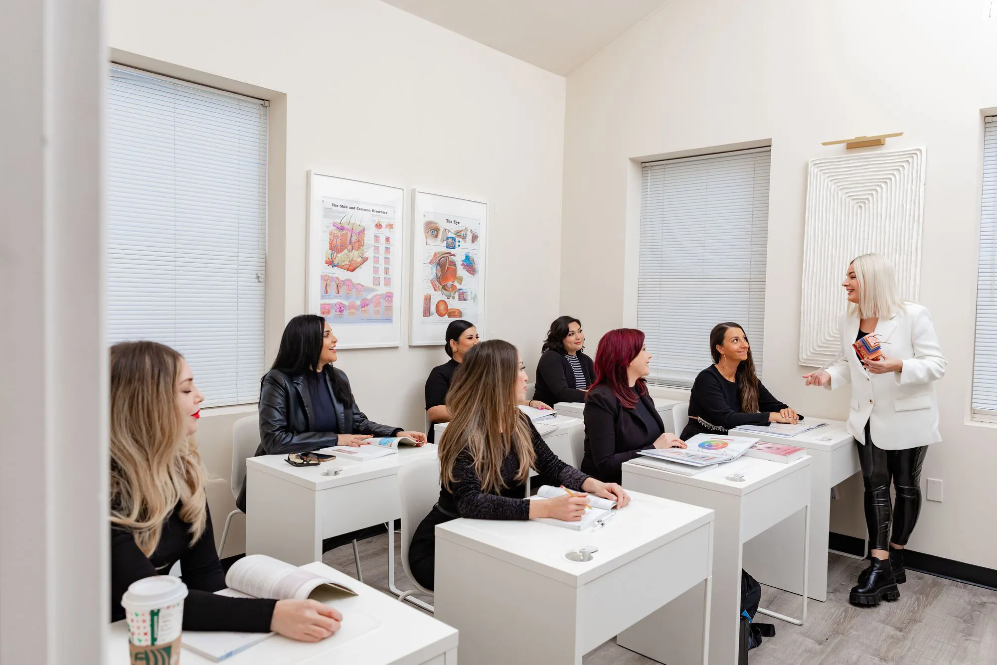 Permanent makeup beginner training class Re:Pigment.Me
