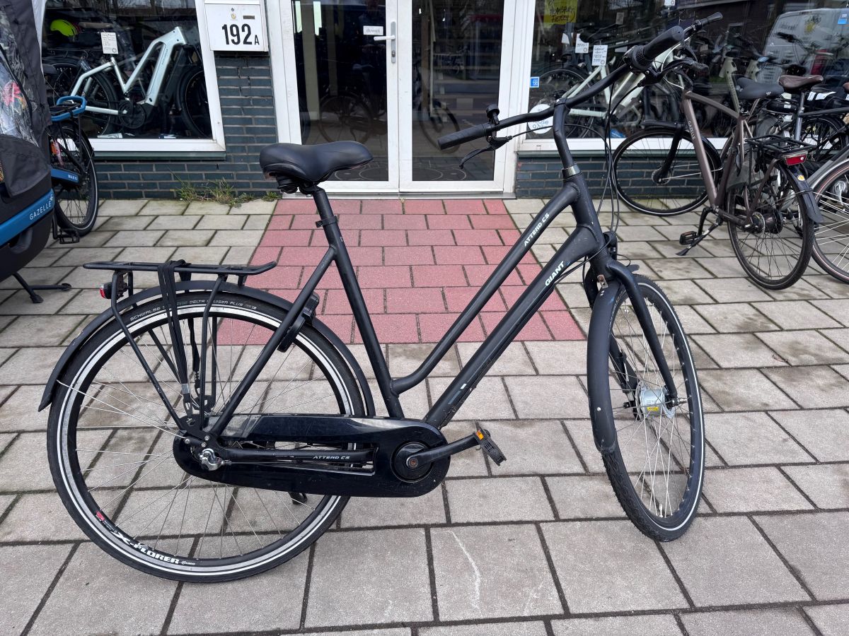 Giant Attend CS2 stadsfiets XL