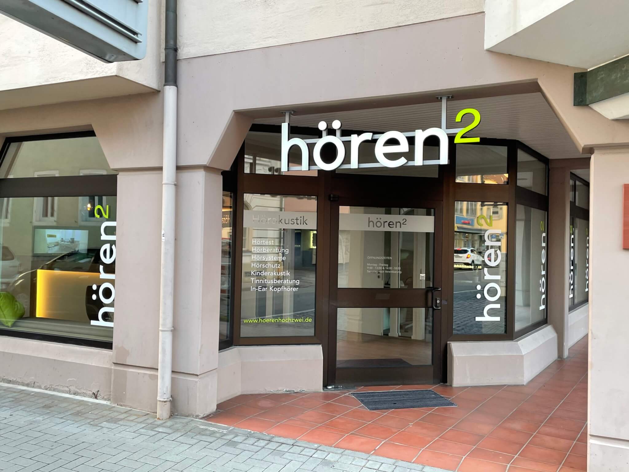 Wo gibt es Hörgeräte in Mannheim? Na, bei Hörenhochzwei! Hörenhochzwei ist ein inhabergeführter Meisterbetrieb