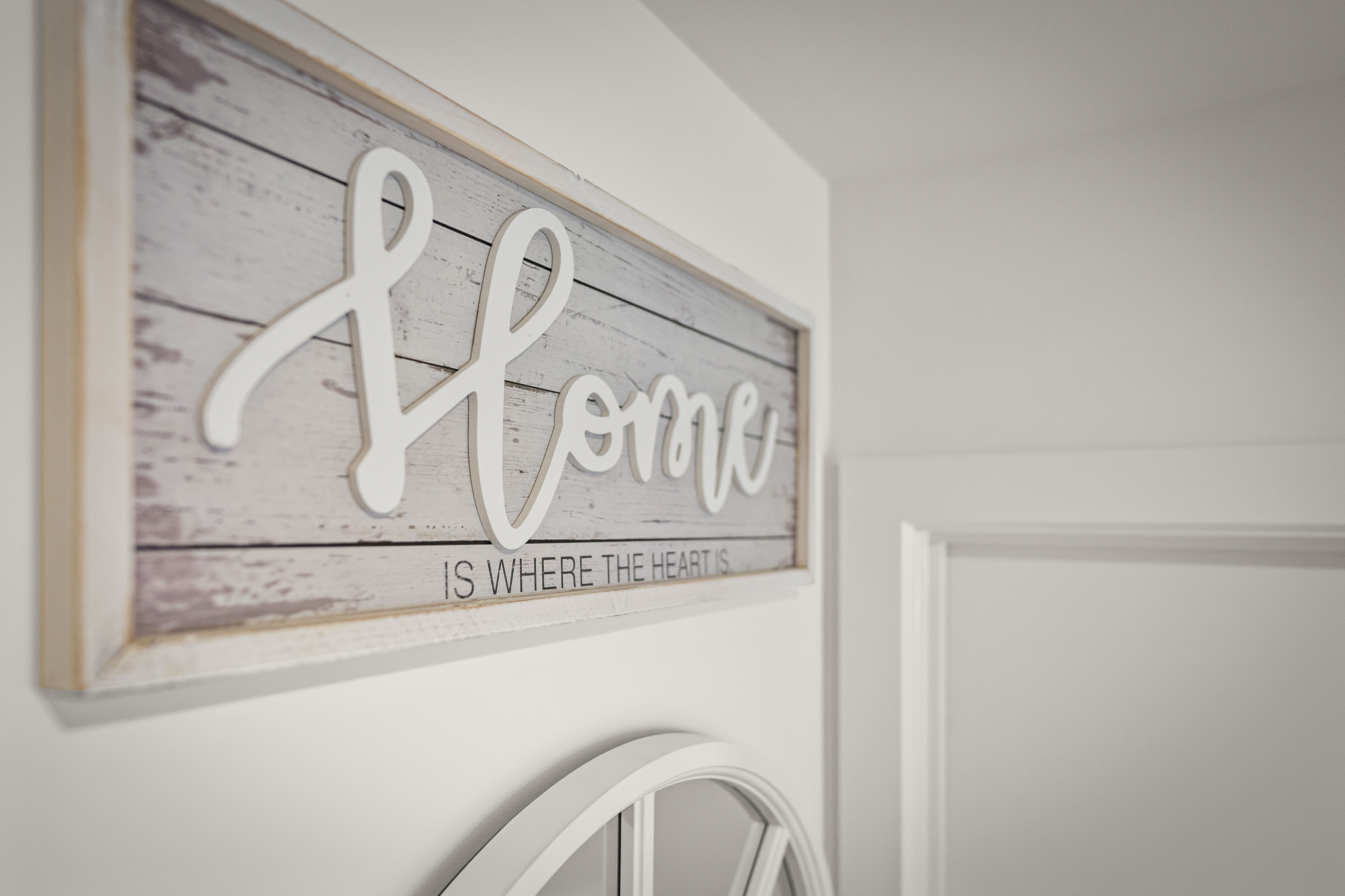 Designing for Comfort:  How to Create a Cosy Retreat for Guests