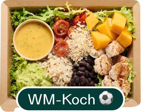 Brasilianische Salatbowl mit Hähnchen und Mango