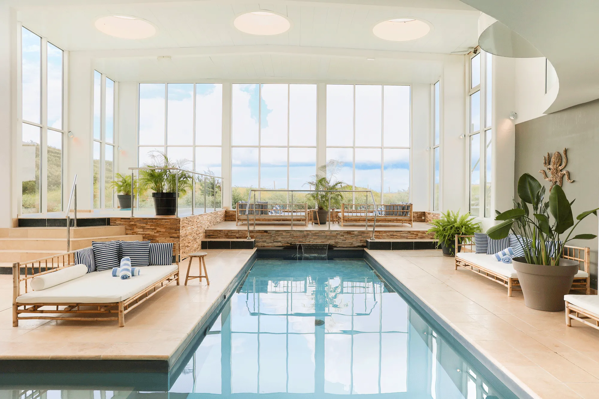 Hotel Le Grand Large - Image of the swimming pool