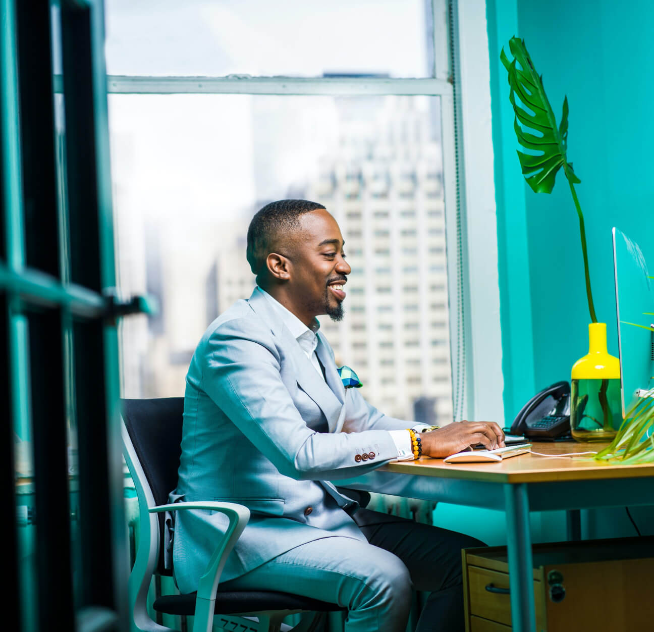 Why Work With Us - Consultflow X Webflow Template