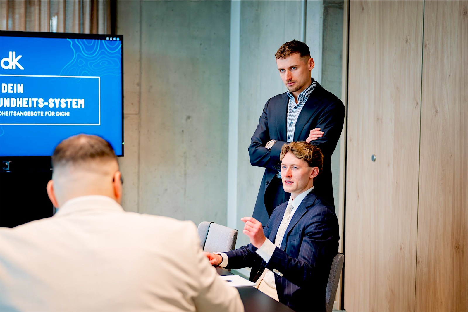 Besprechung im D&K-Büro