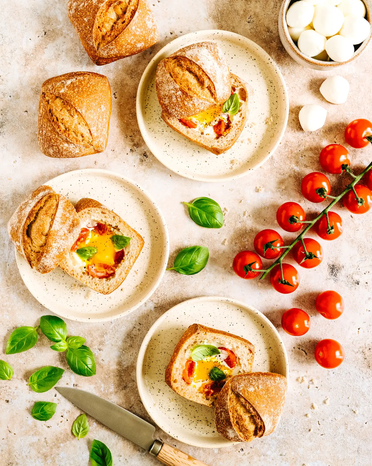 Photo recette de pains cocotte aux tomates cerises et mozzarella pour Biofournil