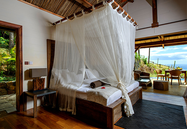 Seaview Pool Suite bedroom