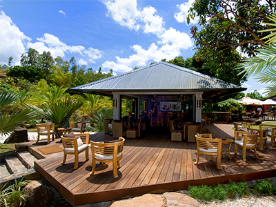 Makak Bar