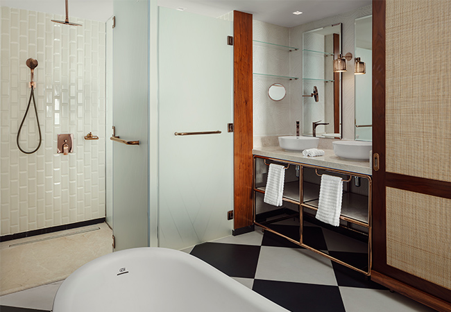 Ocean Sky Junior Suite bathroom