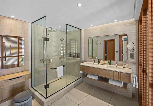 Beach Room bathroom