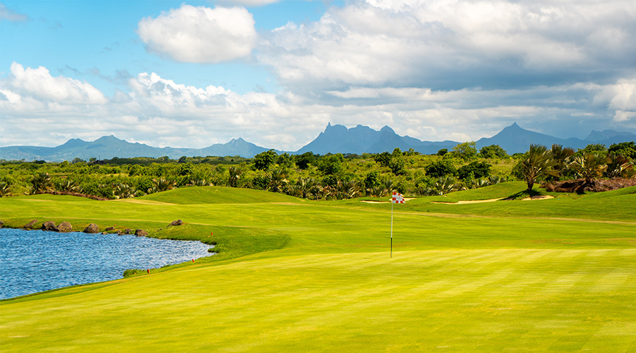 Mont Choisy Golf Course with mountains in the background