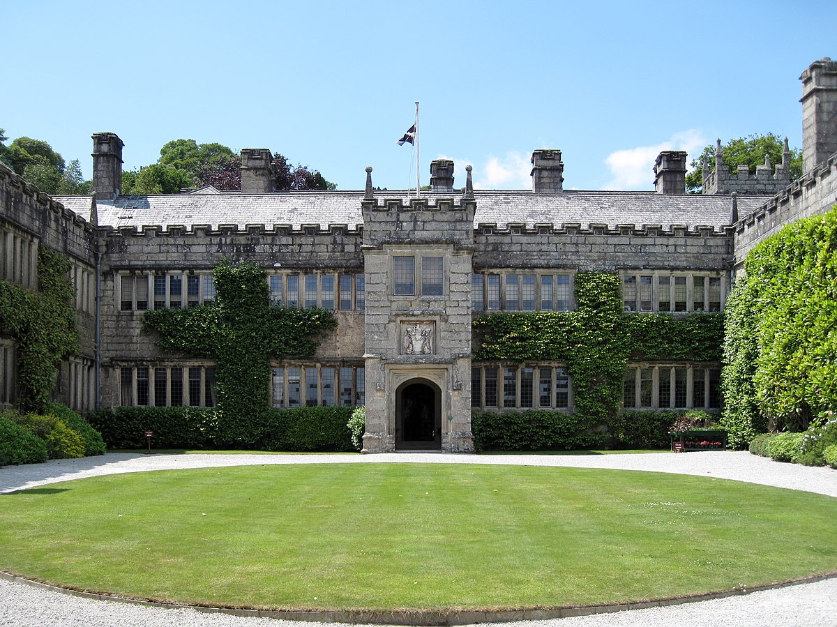 Lanhydrock Stately Home