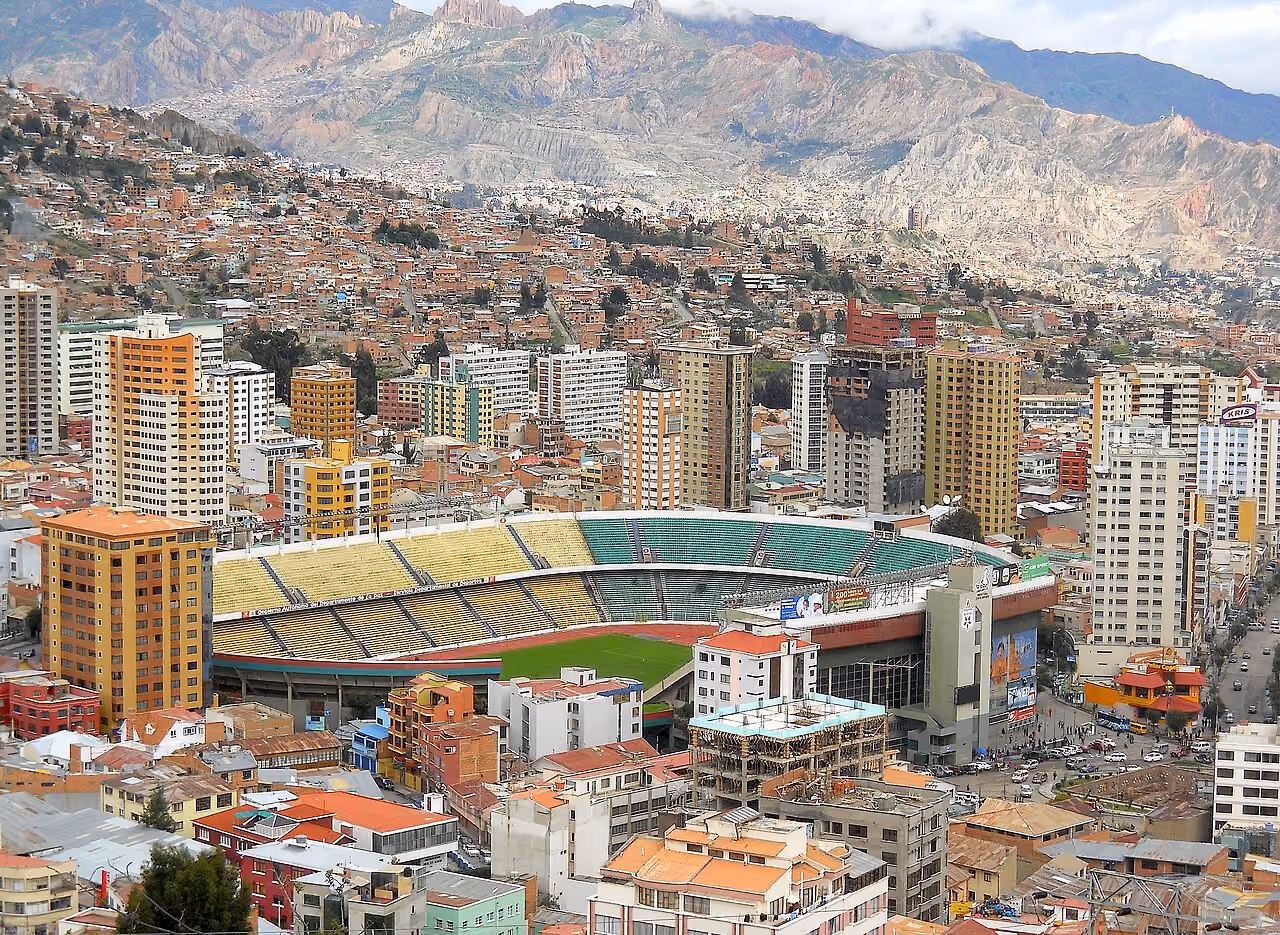 Hernando_Siles_Stadium_-_La_Paz